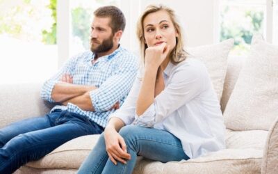 What Is Stonewalling in a Relationship and Tips on How to Deal With It